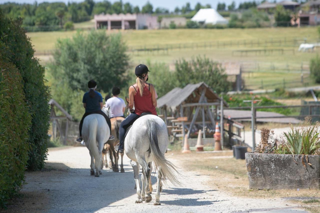 Village Vacances - Defiplanet' Dienné Kültér fotó