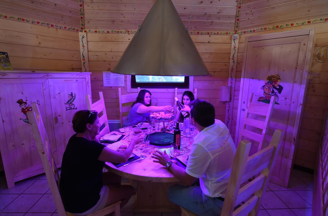 Village Vacances - Defiplanet' Dienné Kültér fotó